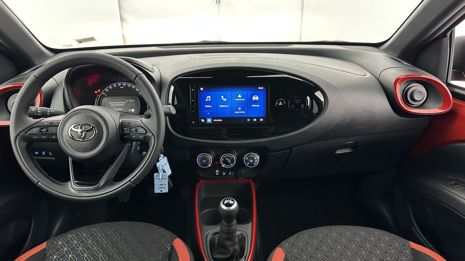 TOYOTA AYGO X 1.0 VVT-i 72ch Design + Sièges chauffants