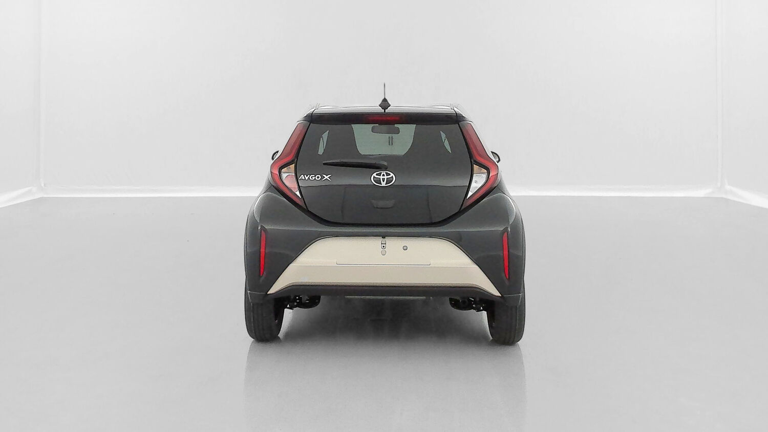 TOYOTA AYGO X 1.0 VVT-i 72ch Design Team Deutschland