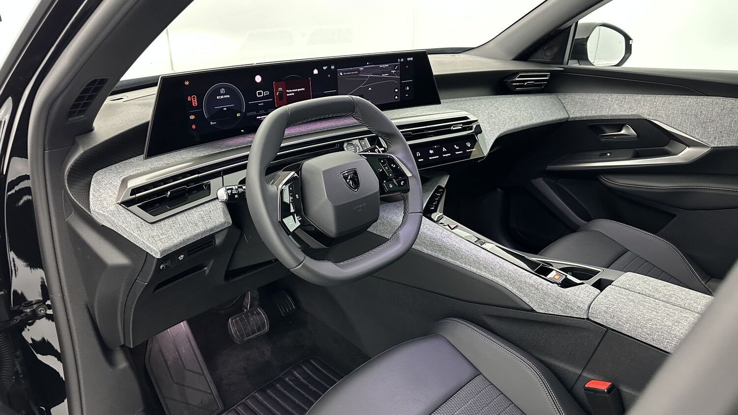 PEUGEOT 5008 III 1.2 Hybrid 136ch Allure e-DCS6