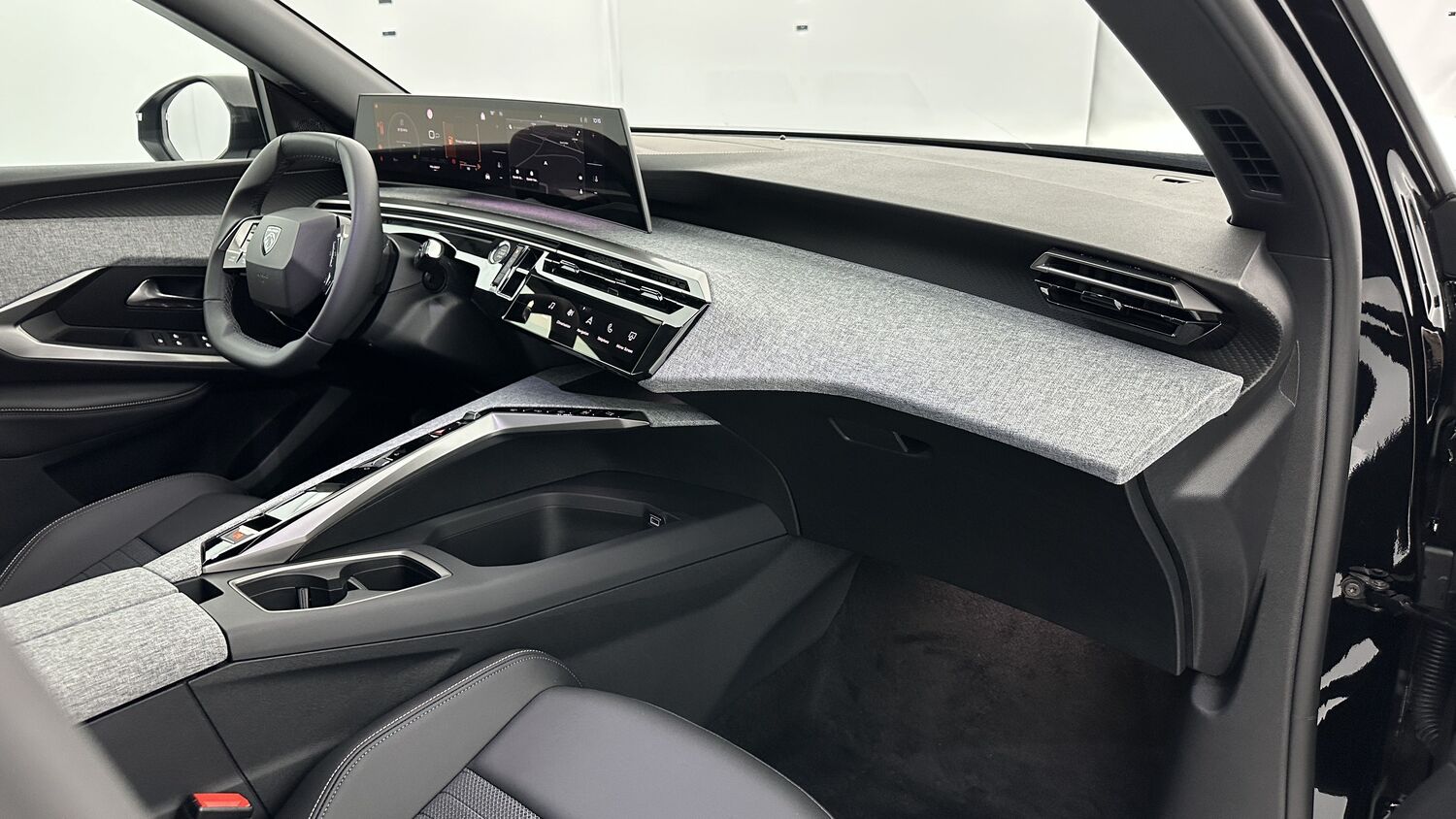 PEUGEOT 5008 III 1.2 Hybrid 136ch Allure e-DCS6