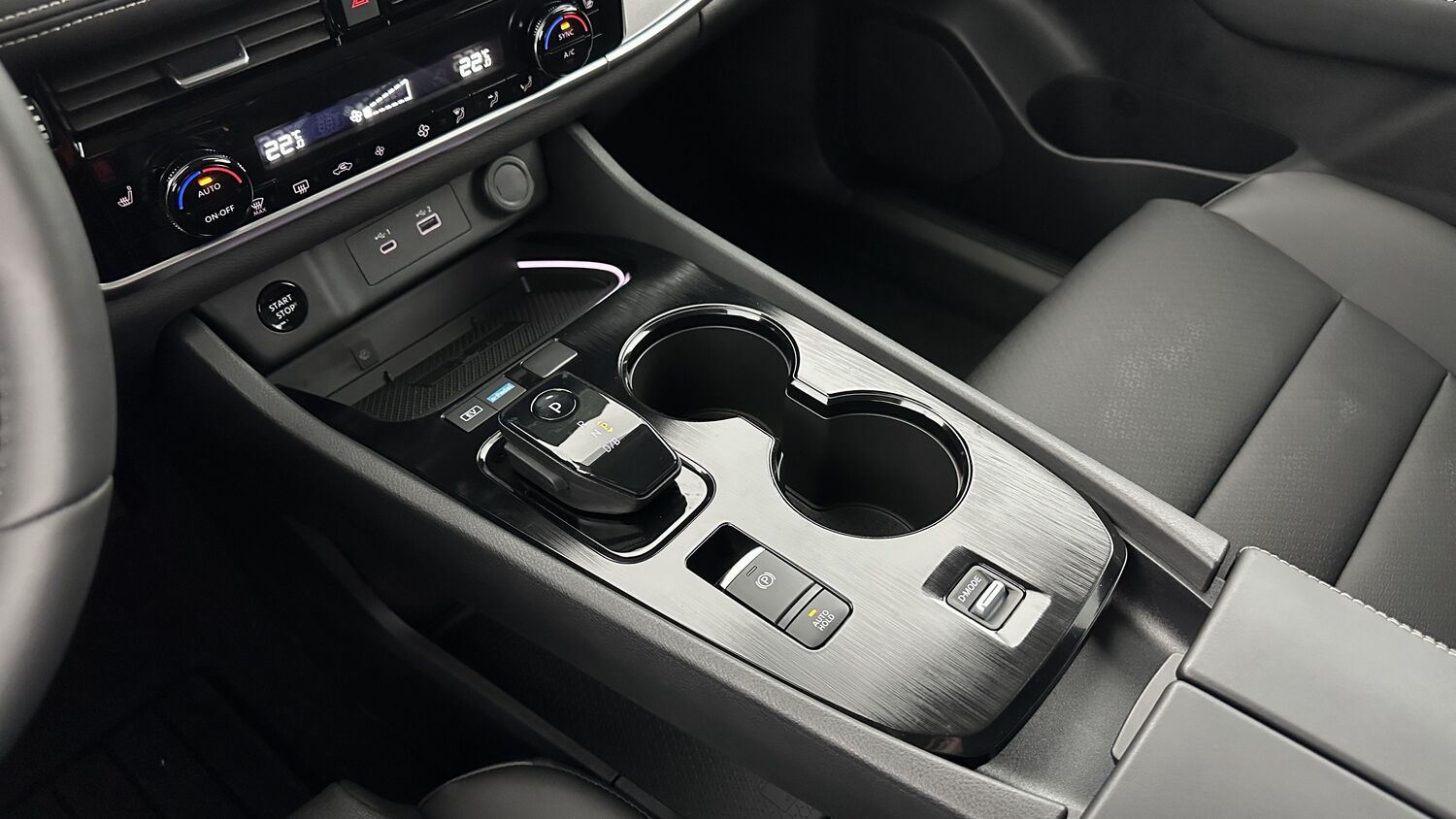 NISSAN X-TRAIL IV e-POWER 204ch N-Connecta 2WD