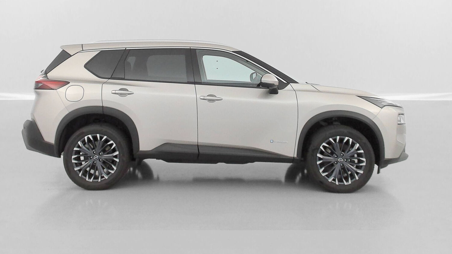NISSAN X-TRAIL IV e-POWER 204ch N-Connecta 2WD