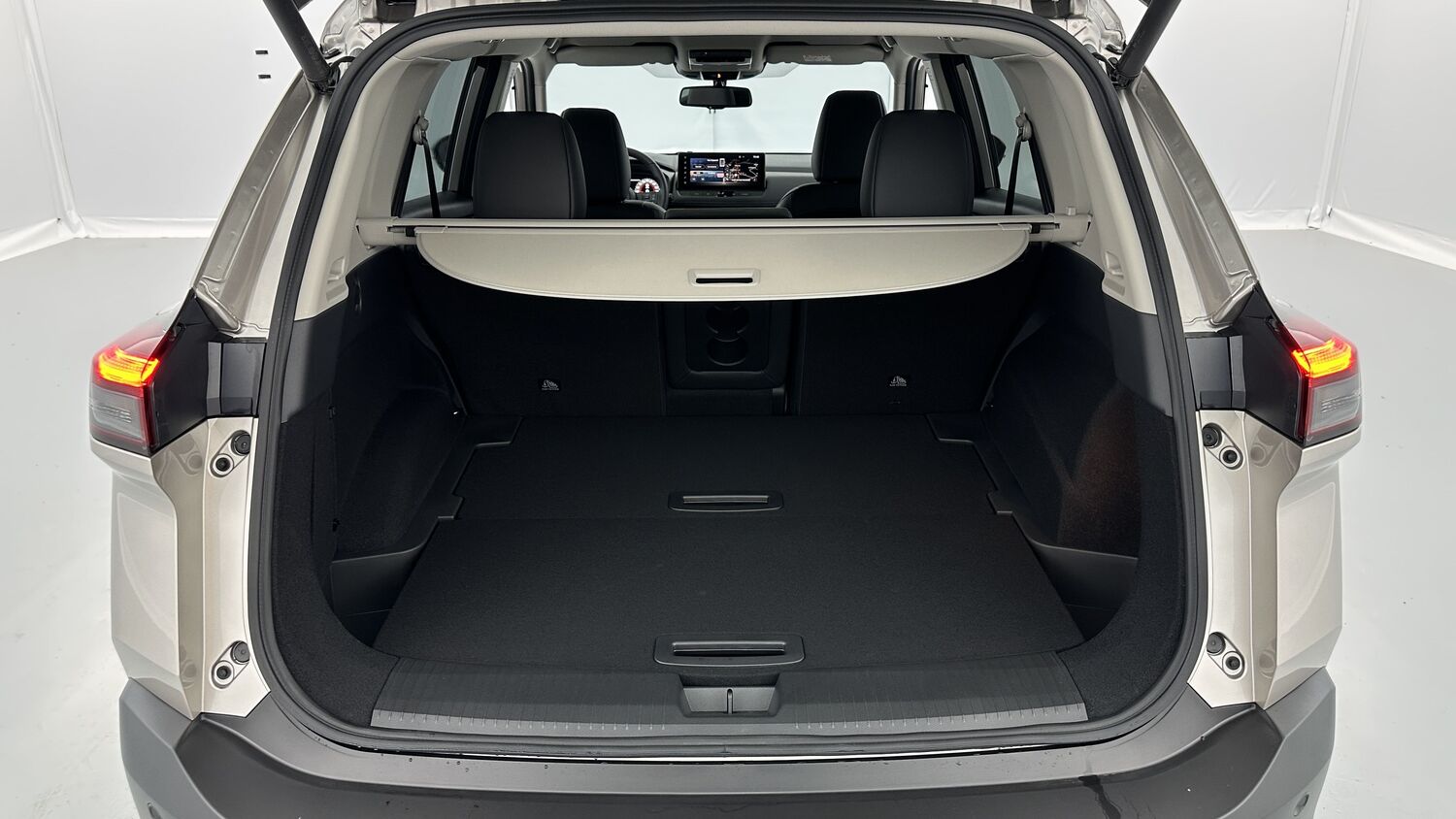NISSAN X-TRAIL IV e-POWER 204ch N-Connecta 2WD