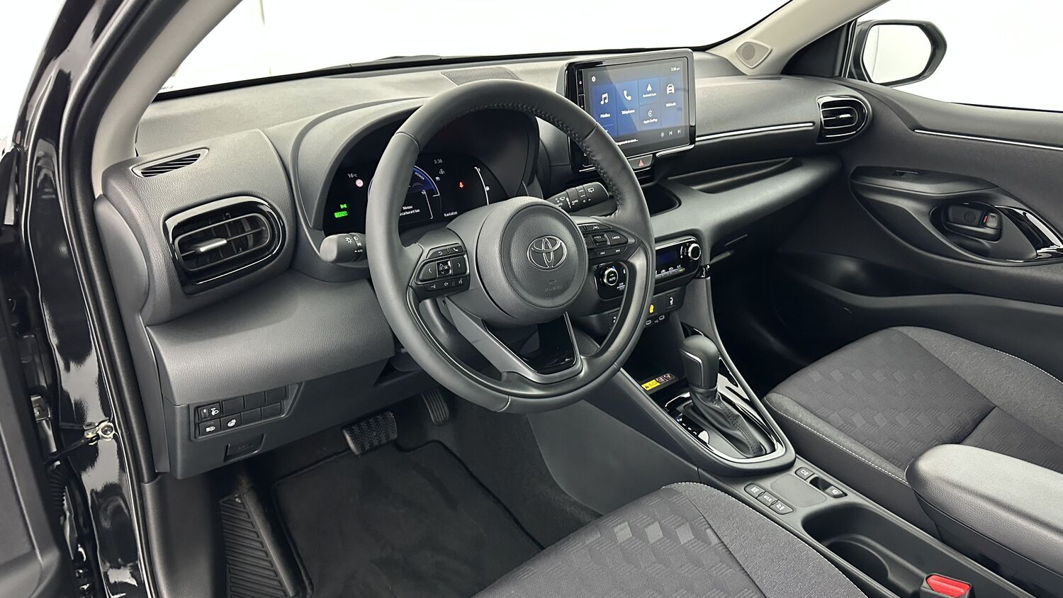 TOYOTA YARIS Hybride 116h Design e-CVT