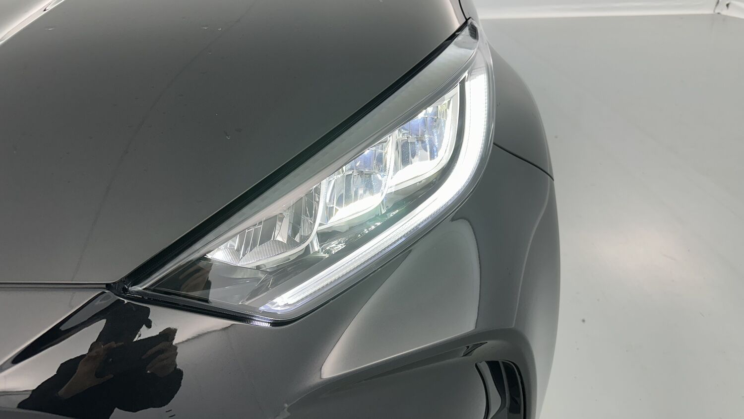 TOYOTA YARIS Hybride 116h Design e-CVT