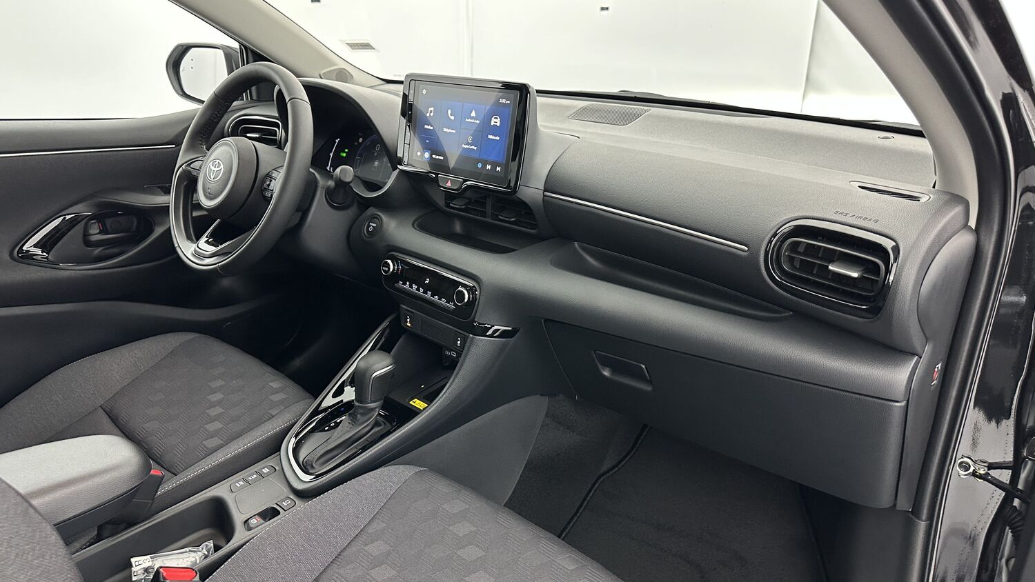 TOYOTA YARIS Hybride 116h Design e-CVT