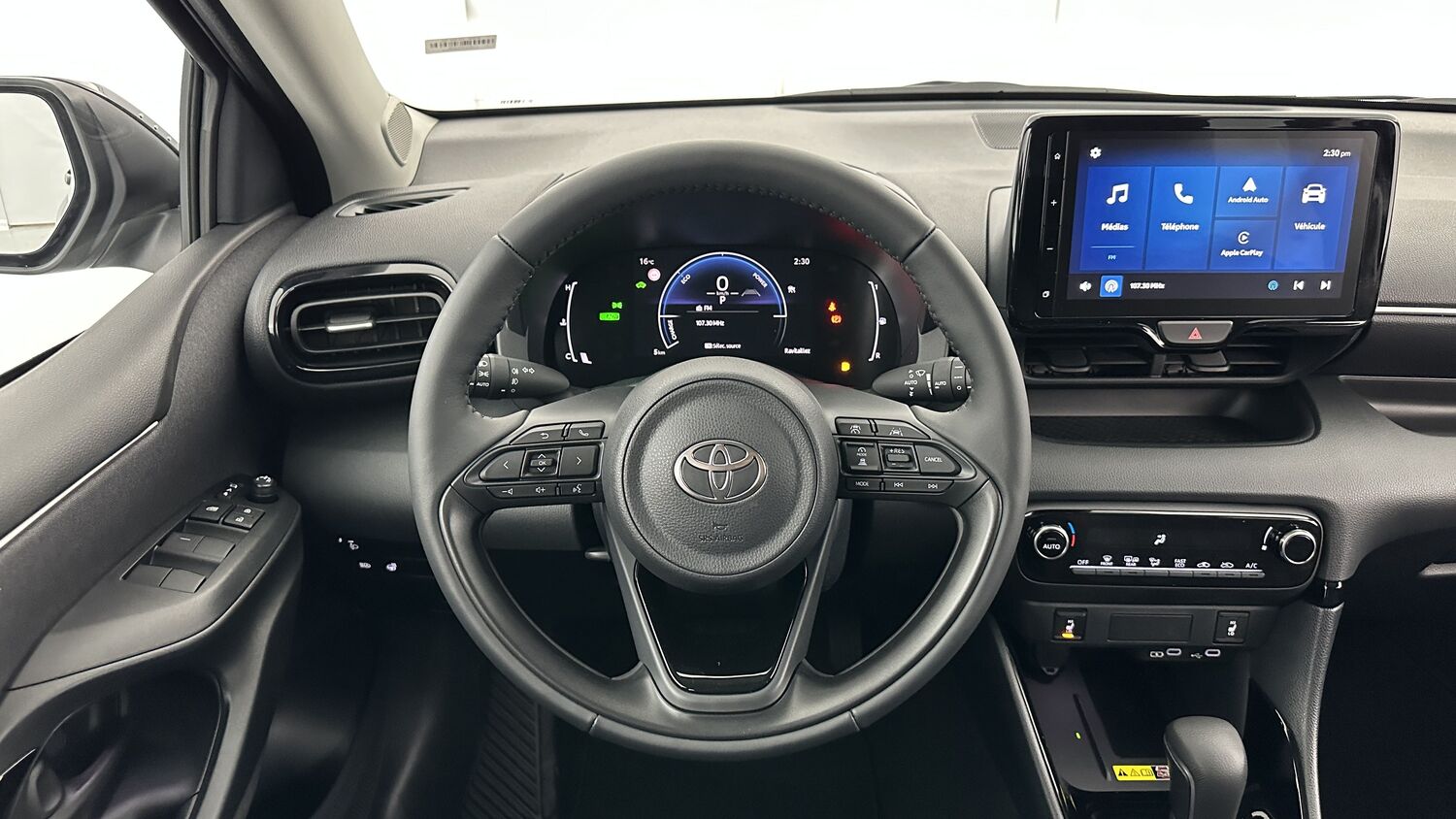 TOYOTA YARIS Hybride 116h Design e-CVT