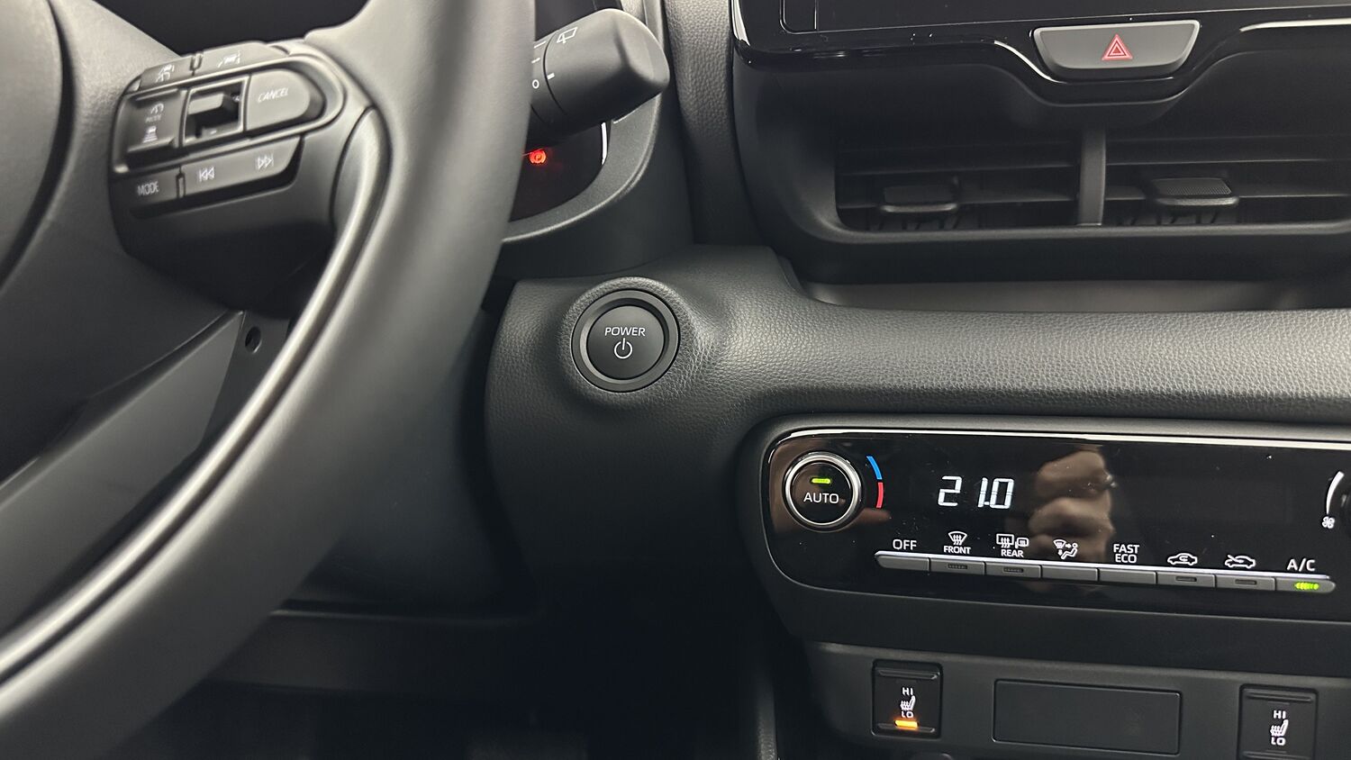 TOYOTA YARIS Hybride 116h Design e-CVT