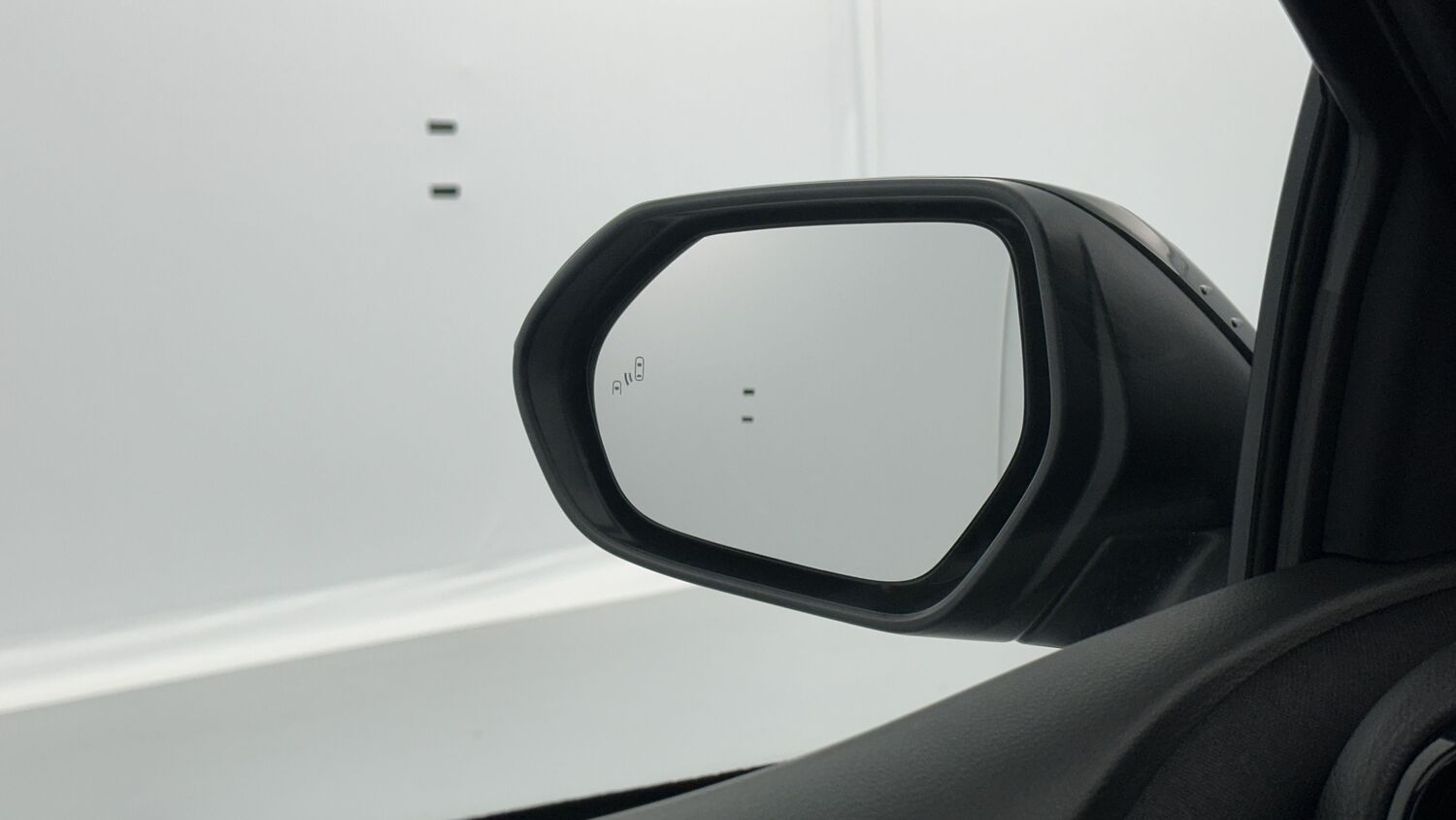 TOYOTA YARIS Hybride 116h Design e-CVT