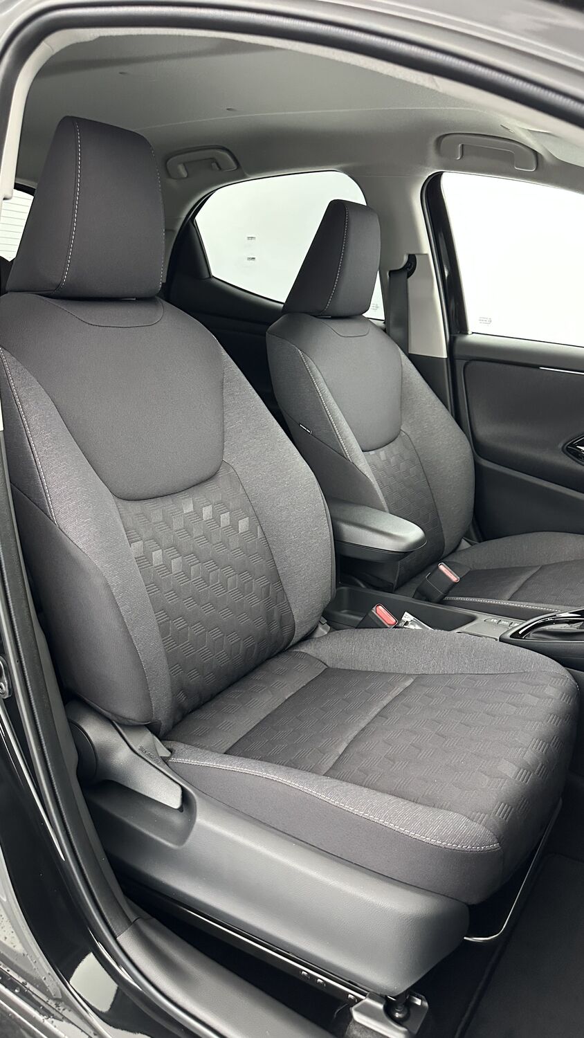 TOYOTA YARIS Hybride 116h Design e-CVT