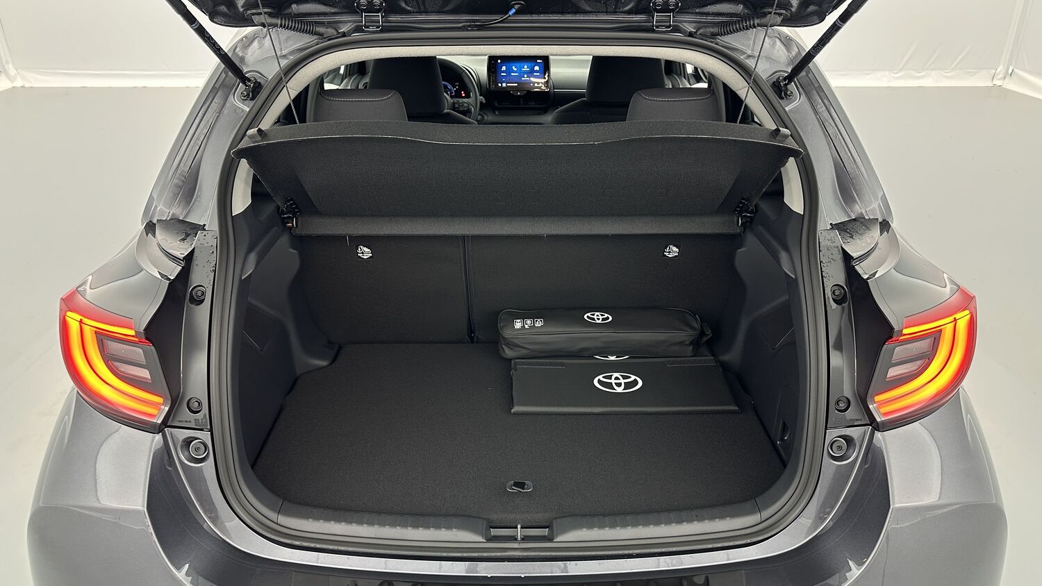 TOYOTA YARIS Hybride 116h Design e-CVT