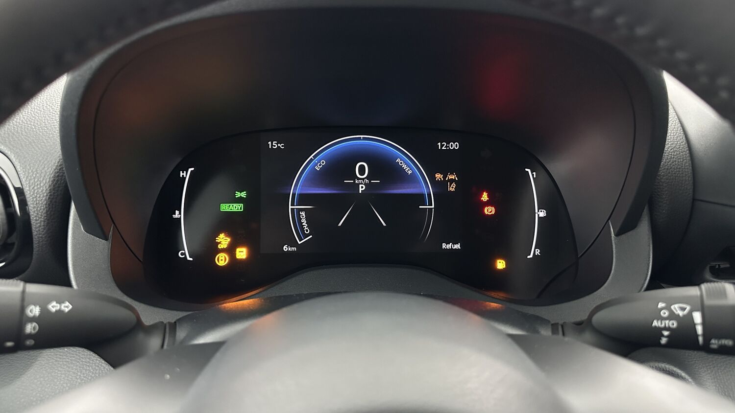 TOYOTA YARIS Hybride 116h Design e-CVT