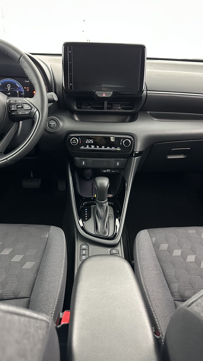 TOYOTA YARIS Hybride 116h Design e-CVT