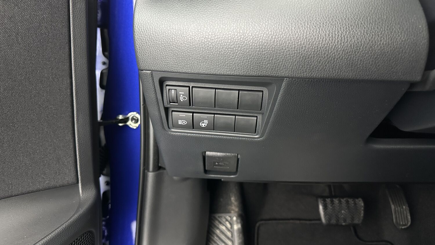 TOYOTA YARIS Hybride 116h Design e-CVT