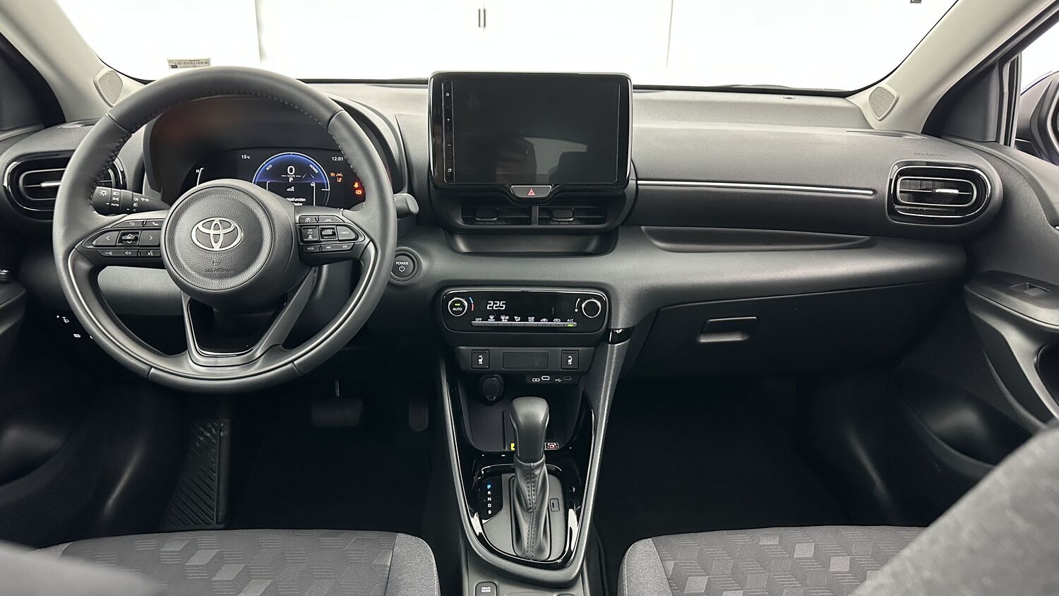 TOYOTA YARIS Hybride 116h Design e-CVT