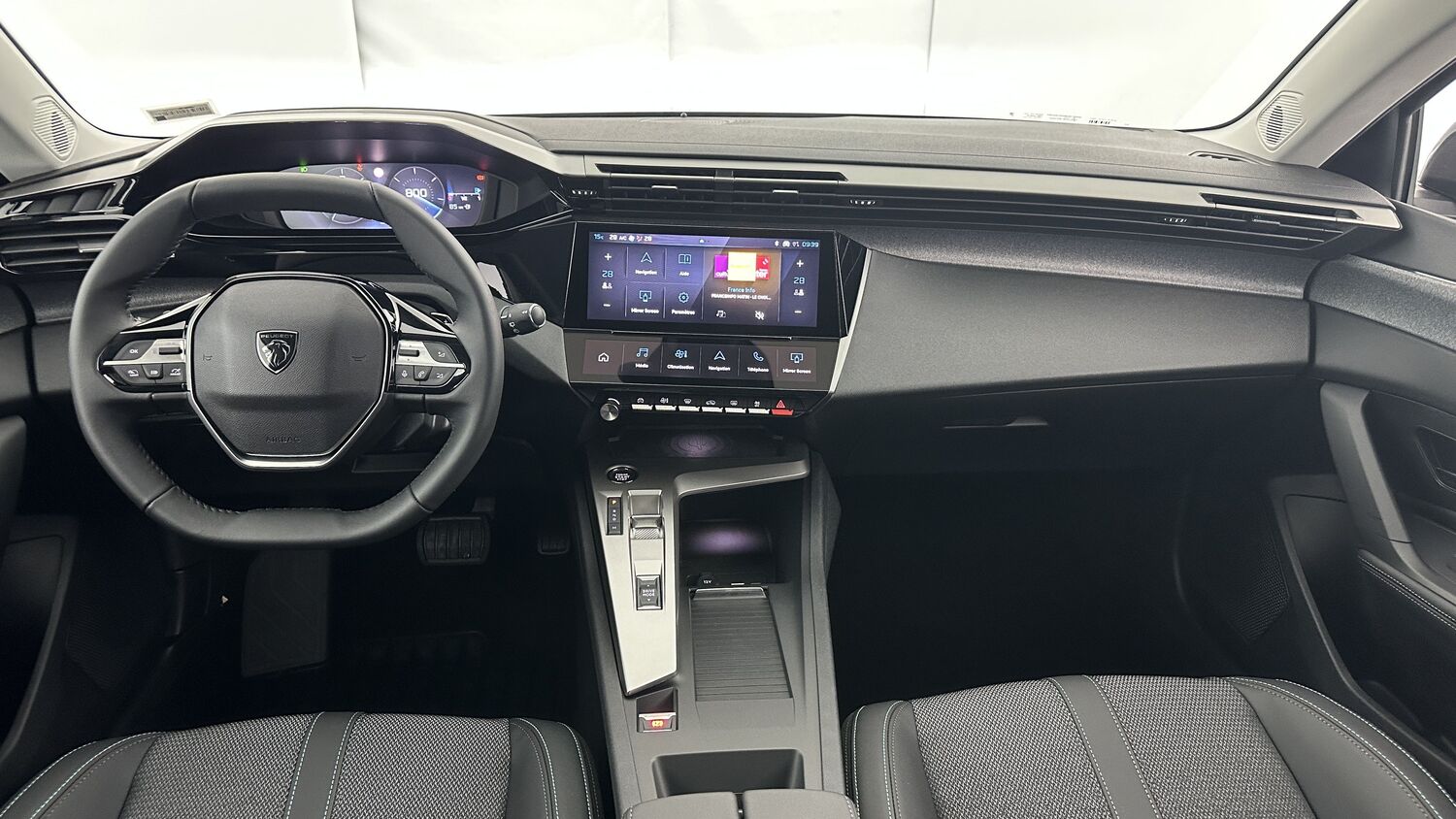 PEUGEOT 308 III 1.5 BlueHDi 130ch Allure EAT8
