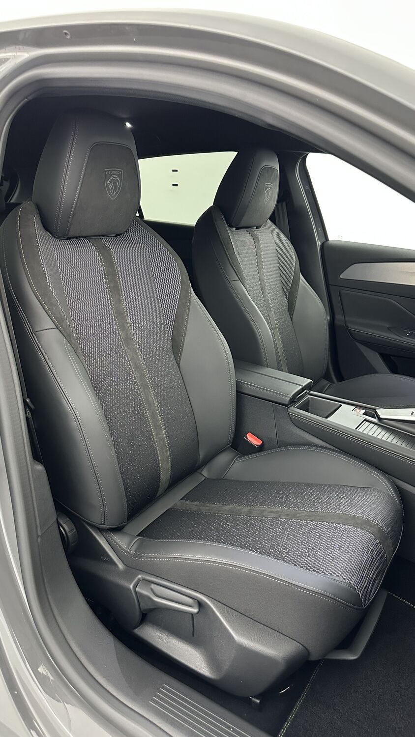 PEUGEOT 308 III 1.5 BlueHDi 130ch GT EAT8