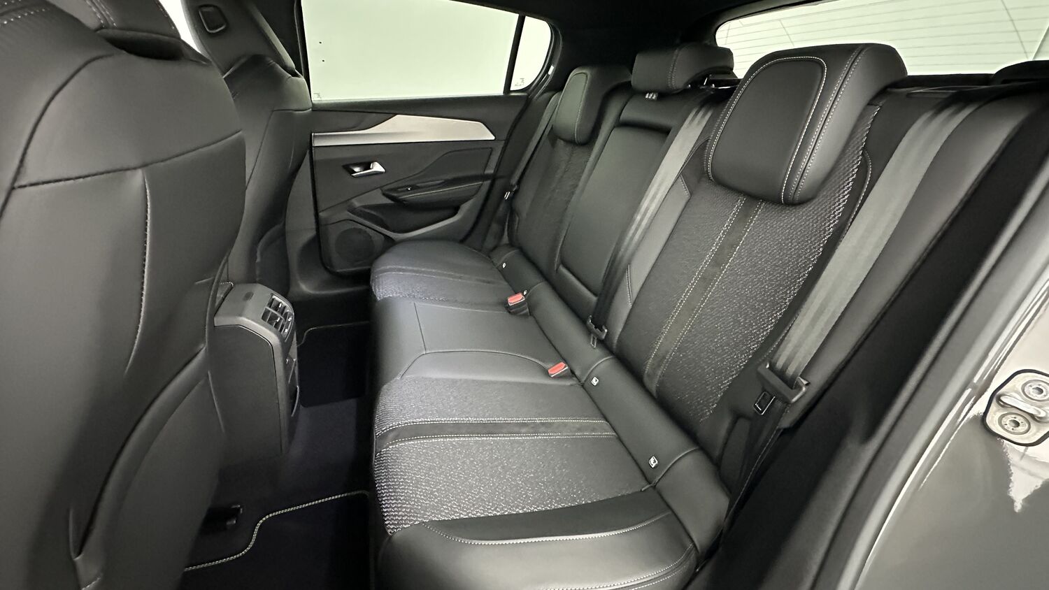 PEUGEOT 308 III 1.5 BlueHDi 130ch GT EAT8