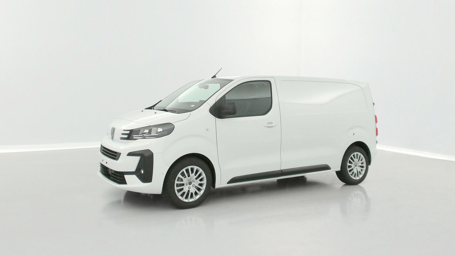 PEUGEOT EXPERT III M 2.0 BlueHDi 145ch EAT8