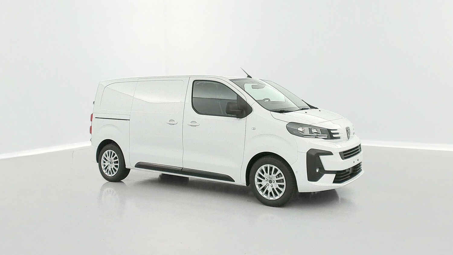 PEUGEOT EXPERT III M 2.0 BlueHDi 145ch EAT8