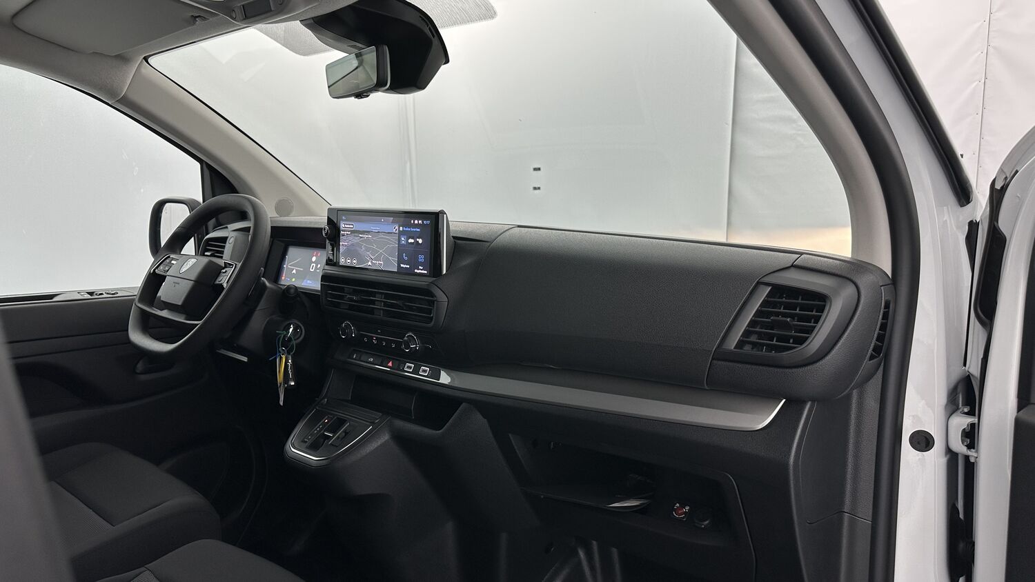 PEUGEOT EXPERT III M 2.0 BlueHDi 145ch EAT8
