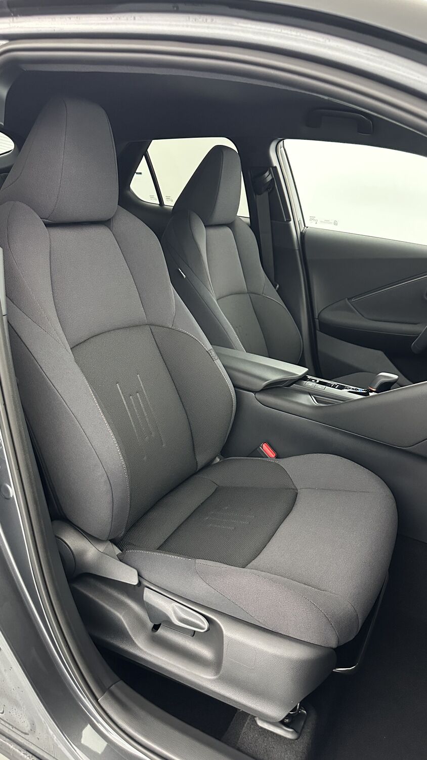 TOYOTA C-HR II 1.8 Hybrid 140ch Design