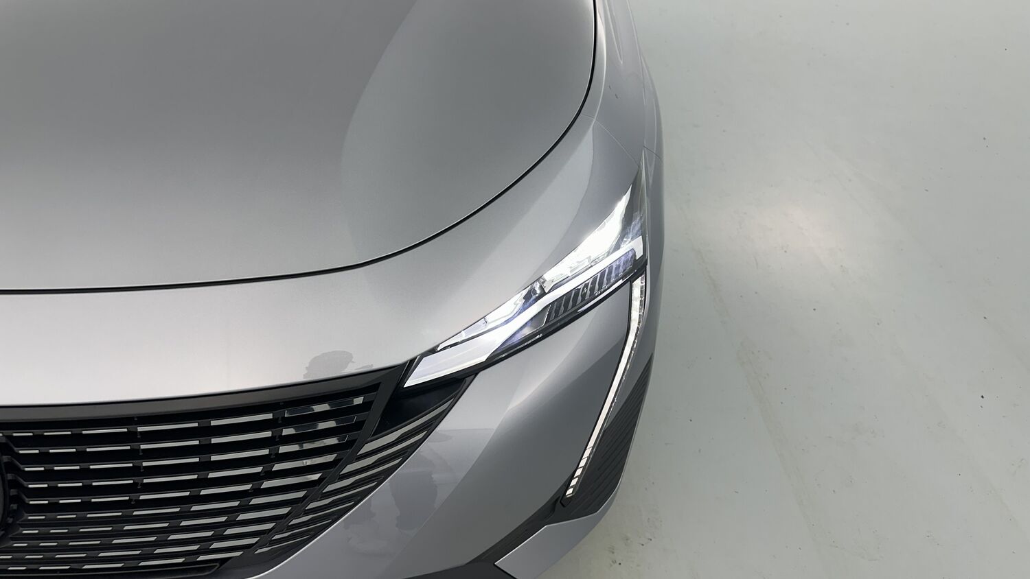 PEUGEOT 308 SW III 1.2 Hybrid 136ch Allure e-DCS6