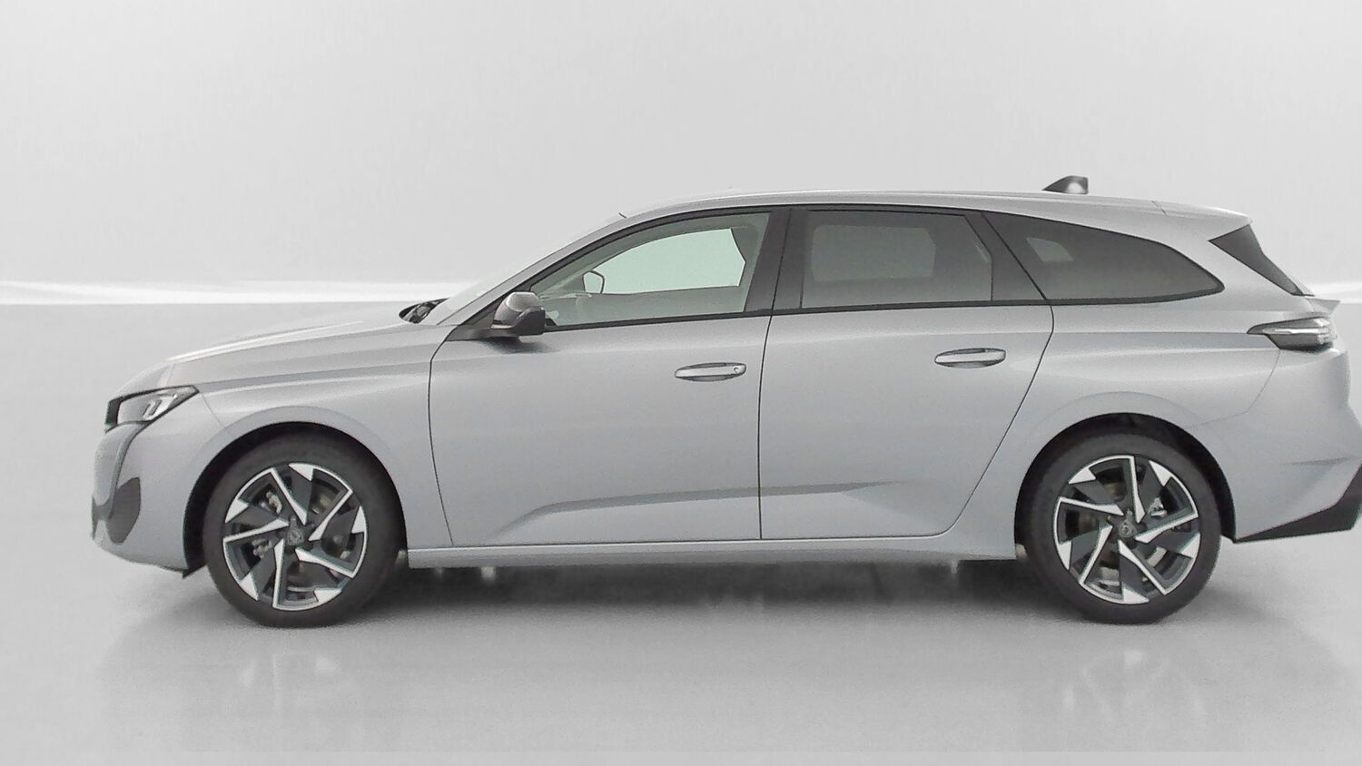 PEUGEOT 308 SW III 1.2 Hybrid 136ch Allure e-DCS6