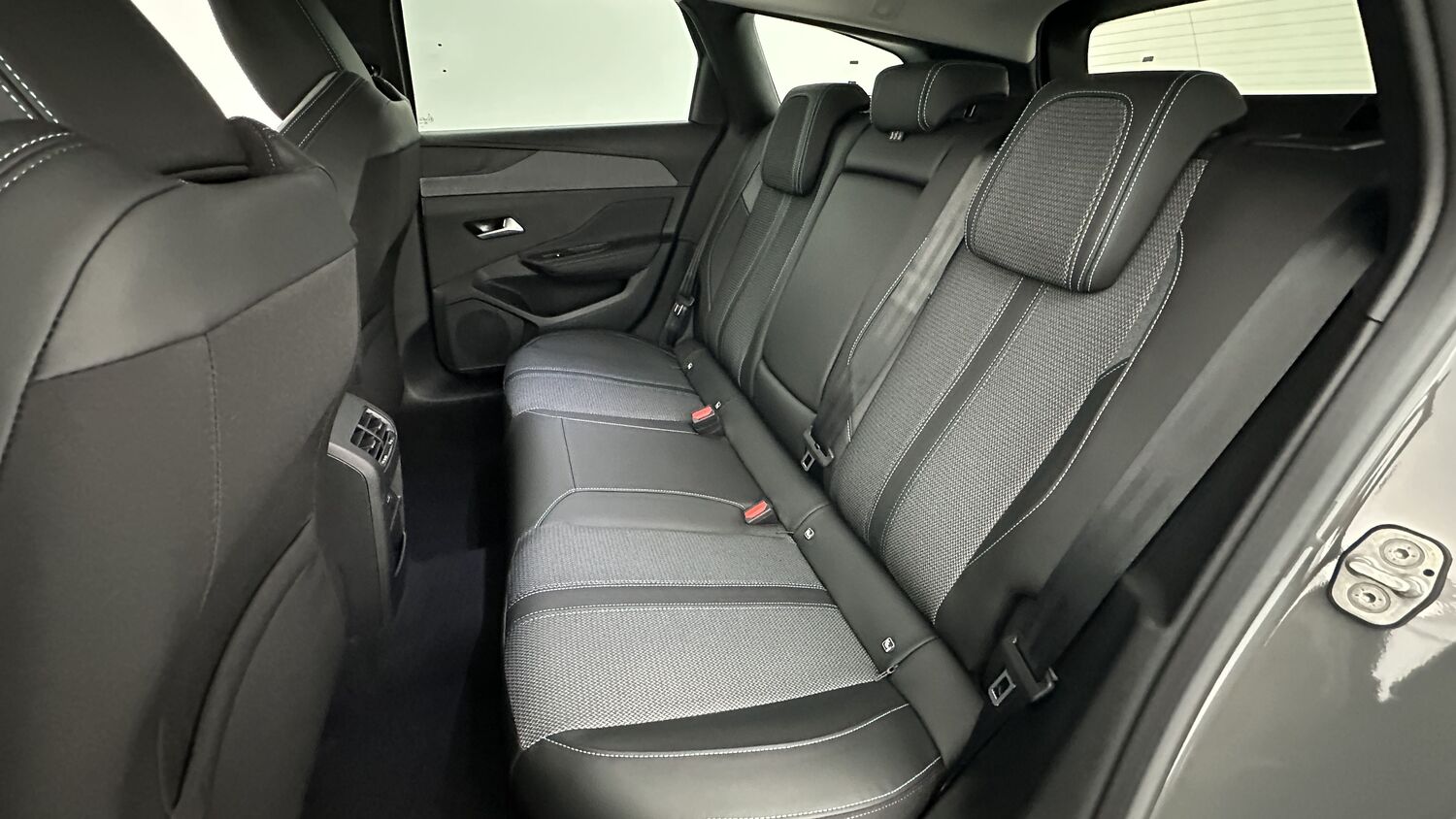 PEUGEOT 308 SW III 1.2 Hybrid 145ch Allure e-DCS6