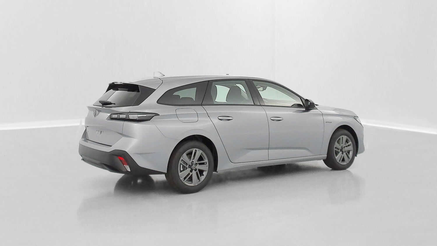 PEUGEOT 308 SW III 1.2 Hybrid 145ch Style e-DCS6