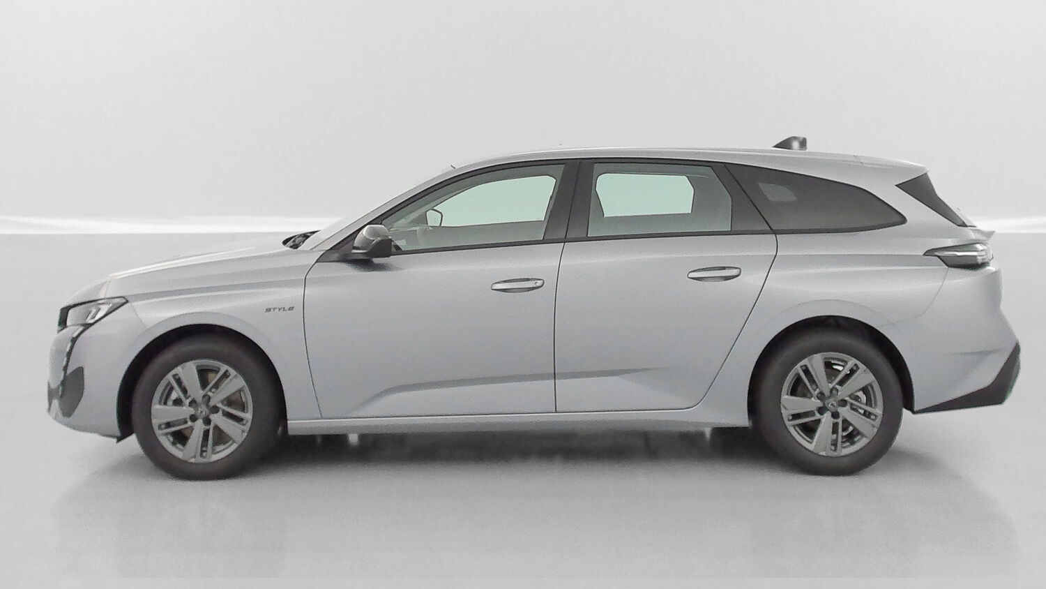 PEUGEOT 308 SW III 1.2 Hybrid 145ch Style e-DCS6