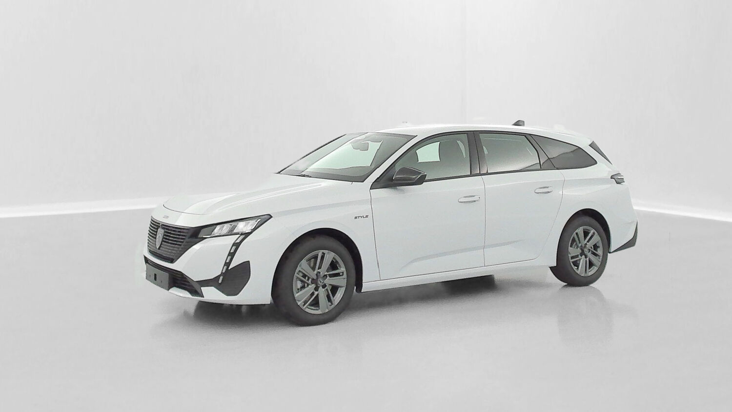 PEUGEOT 308 SW III 1.2 Hybrid 145ch Style e-DCS6
