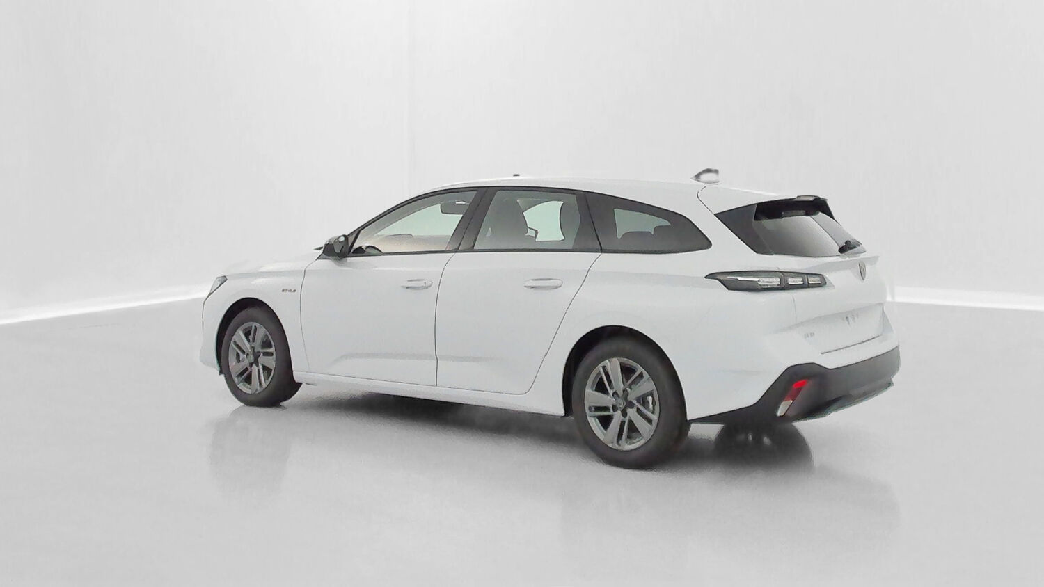 PEUGEOT 308 SW III 1.2 Hybrid 145ch Style e-DCS6