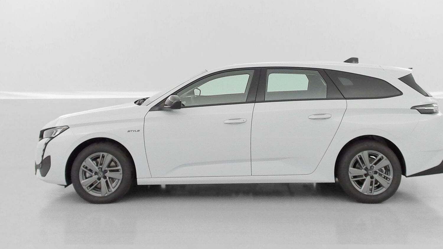 PEUGEOT 308 SW III 1.2 Hybrid 145ch Style e-DCS6