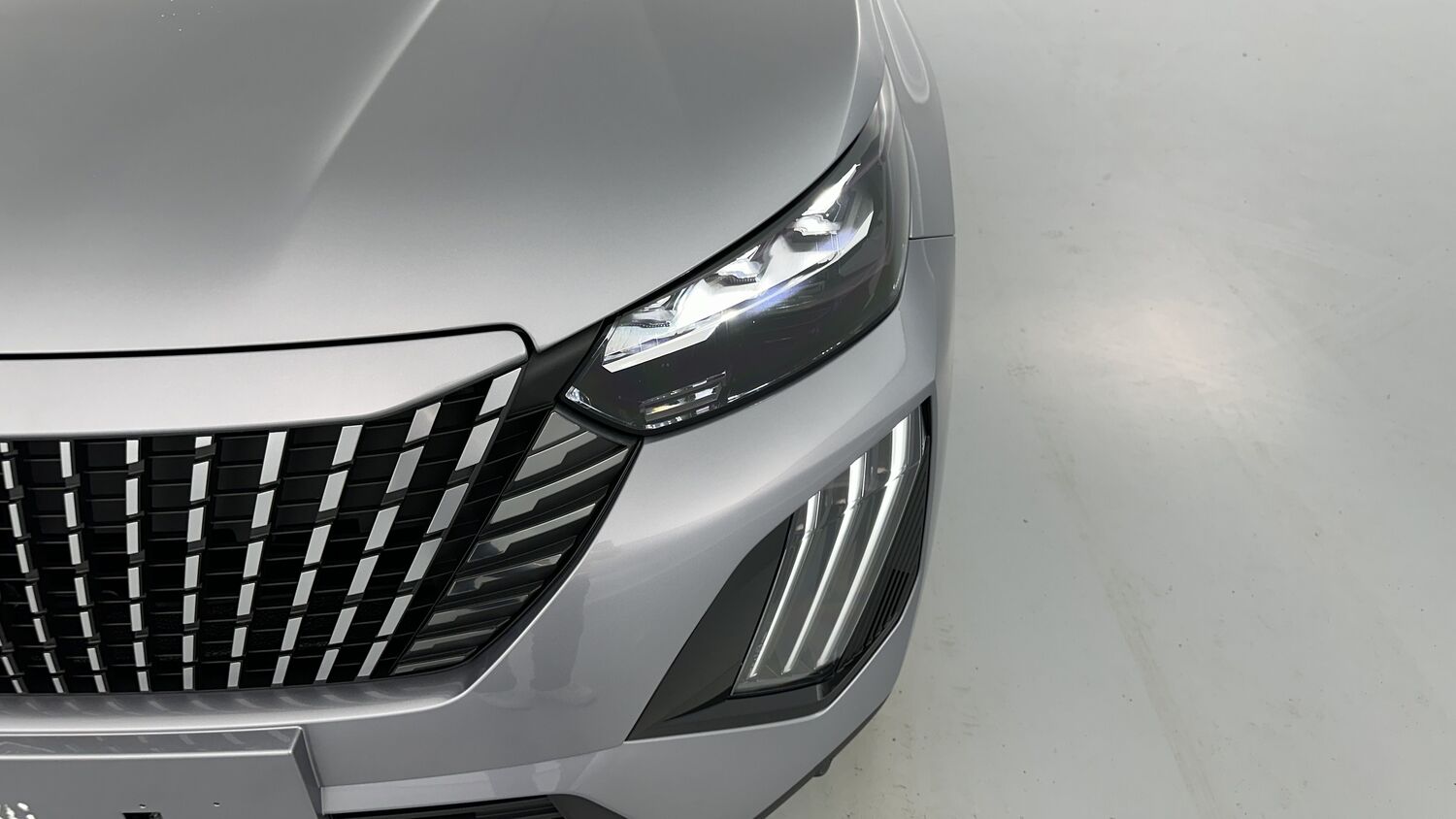 PEUGEOT 2008 II(2) 1.2 Hybrid 145ch GT e-DCS6